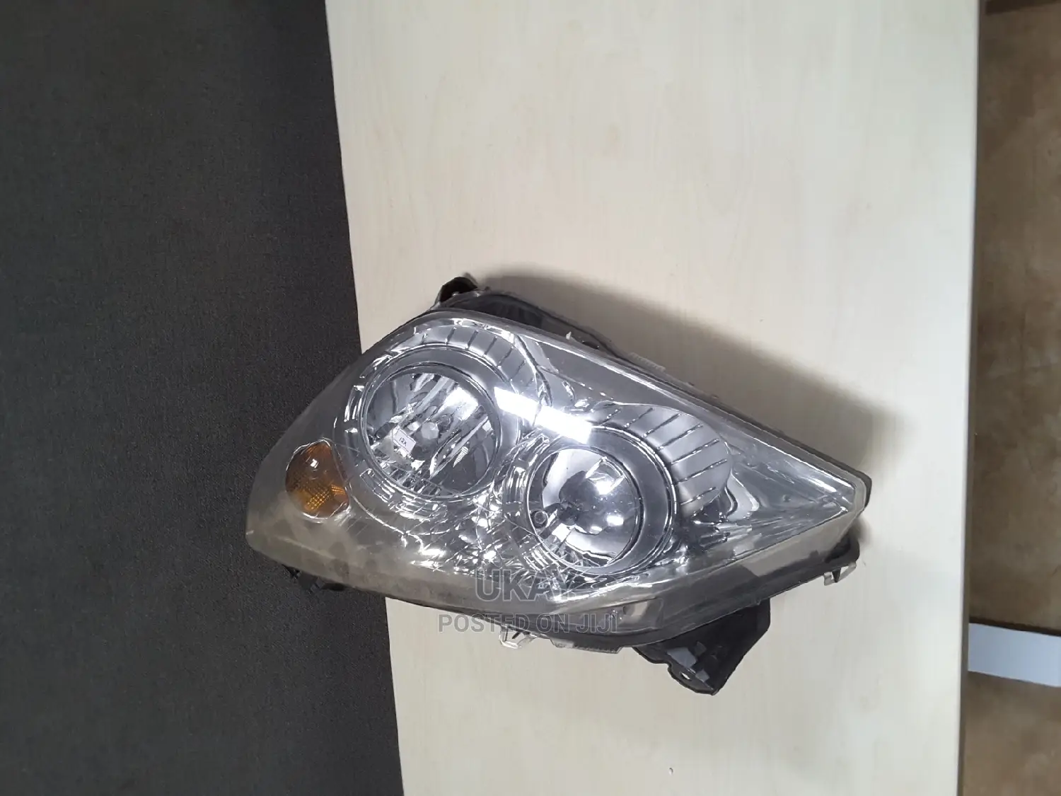 Uk- Brand New Opel Astra Headlights
