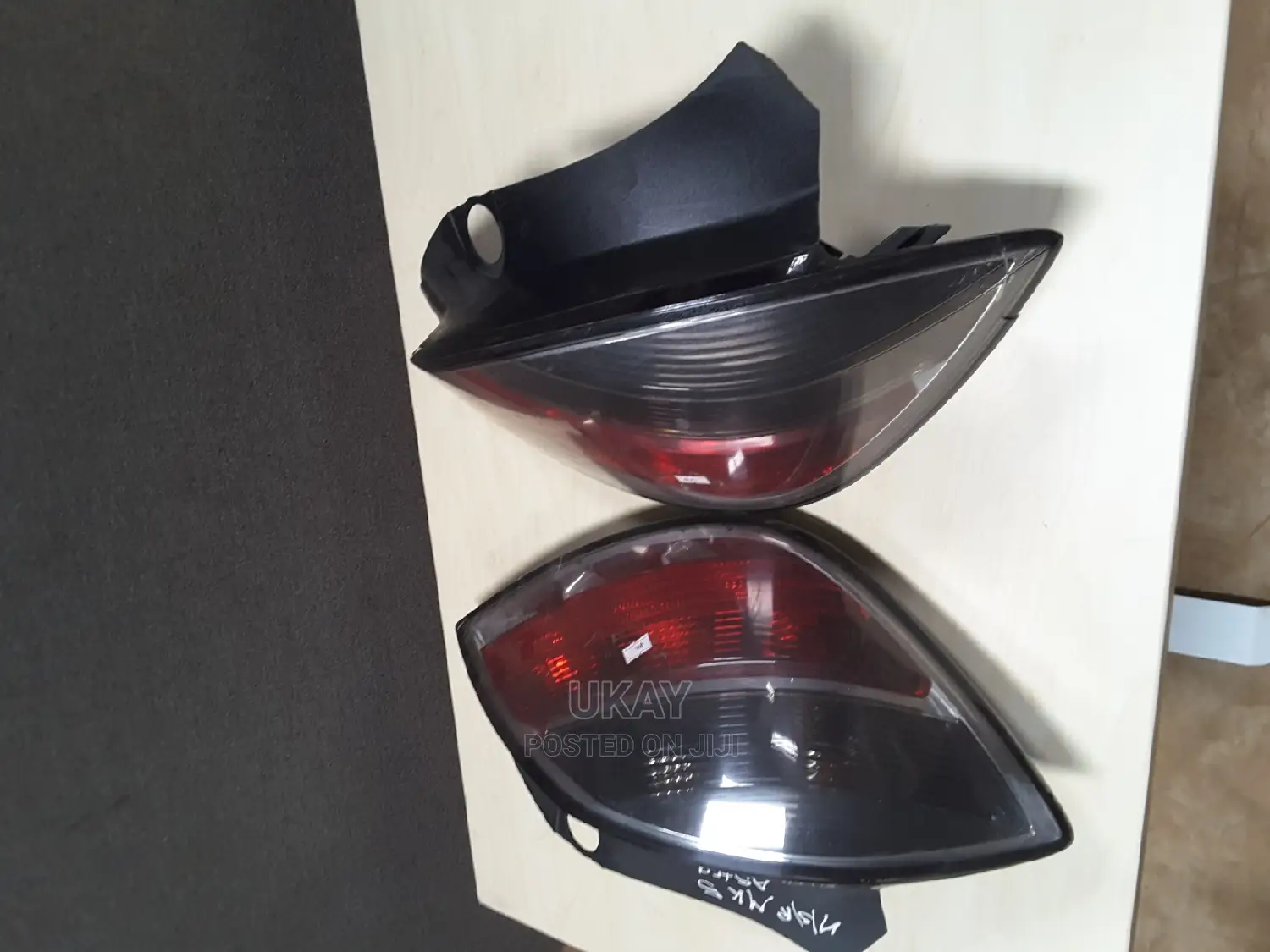 Uk-Brand New Opel Astra Back Lights