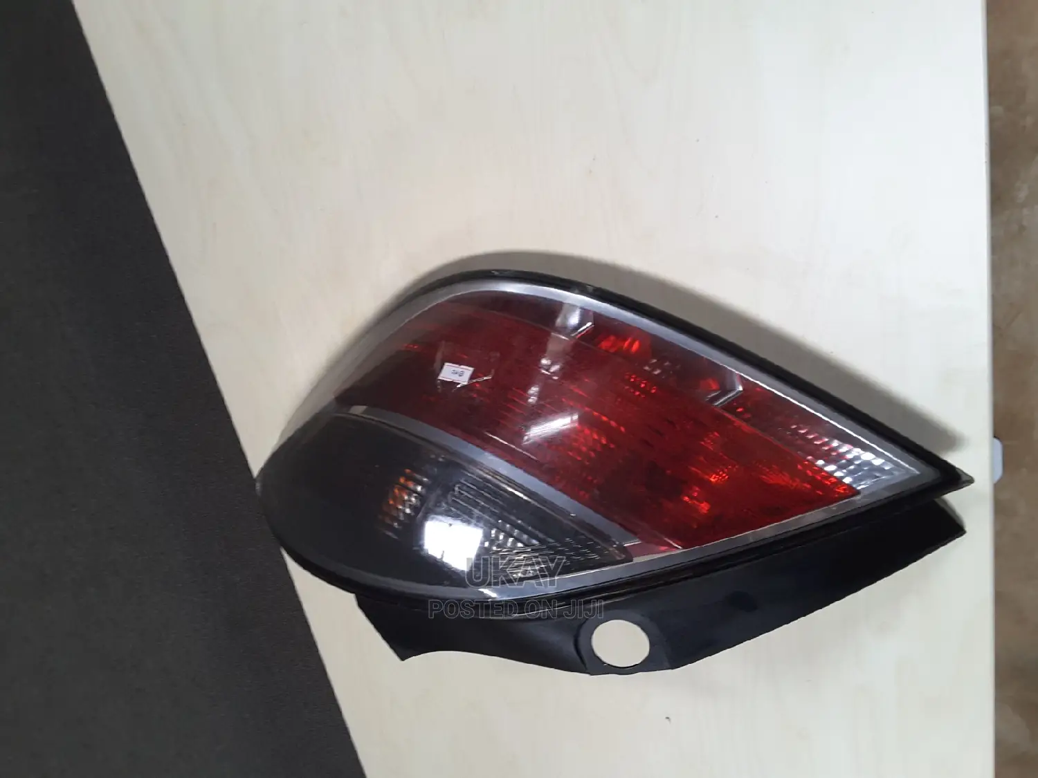Uk-Brand New Opel Astra Back Lights