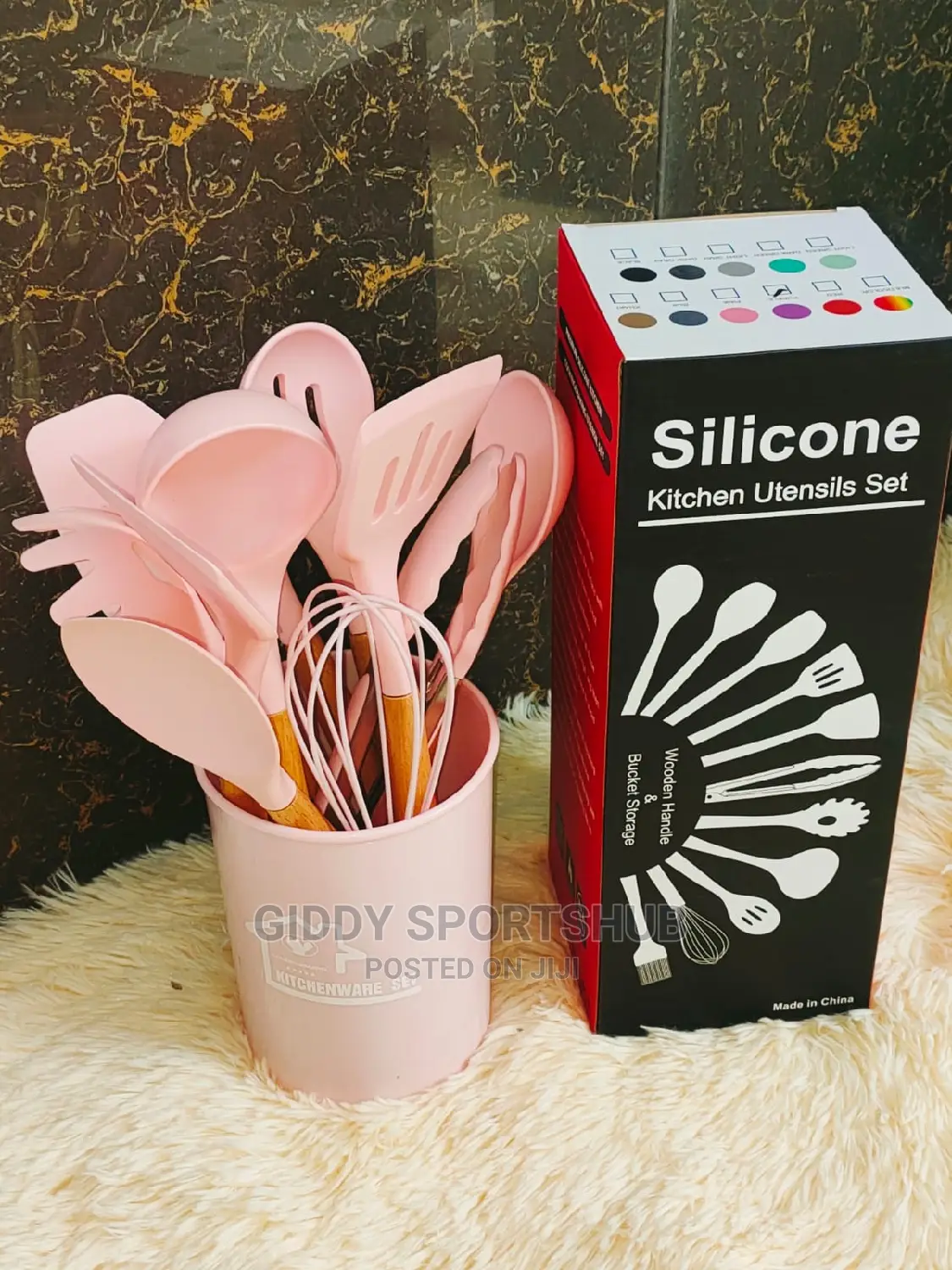 Silicon Spoons With Wooden Handles
Colours as Posted