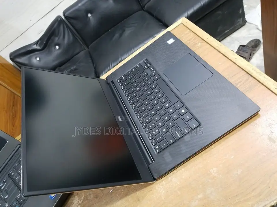 Laptop Dell Precision 5530 32GB Intel Core I7 HDD 1T