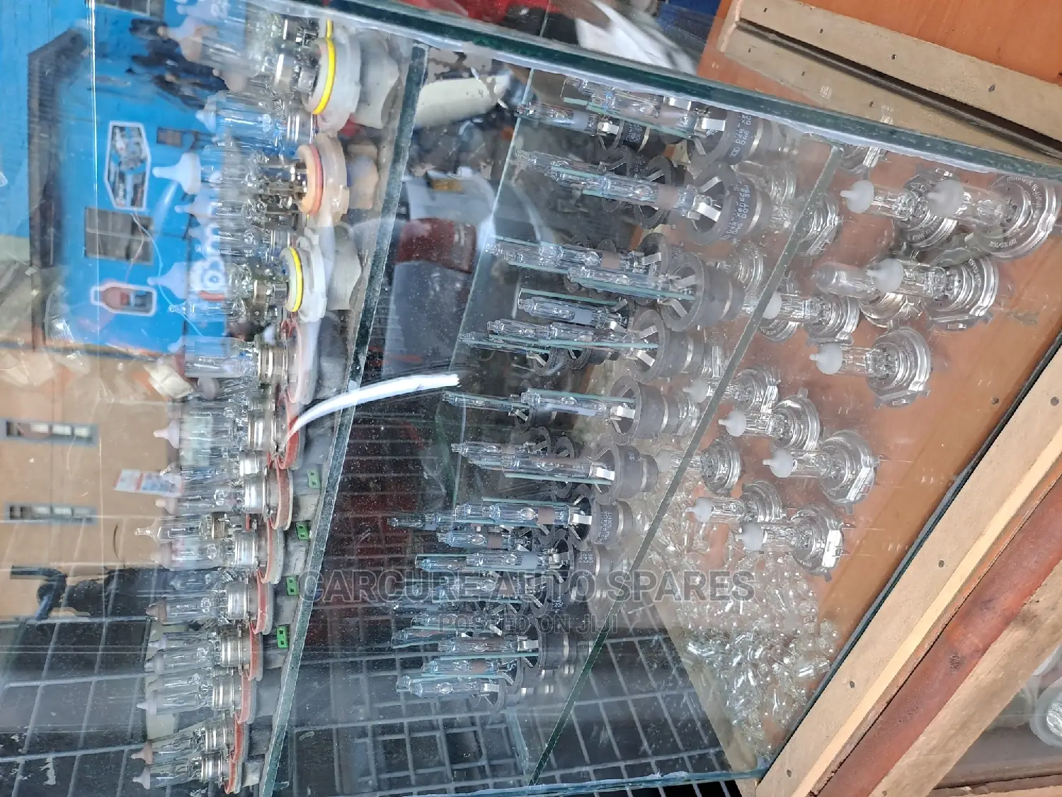 Xenon and Non Xenon Bulbs and Computers Ballast