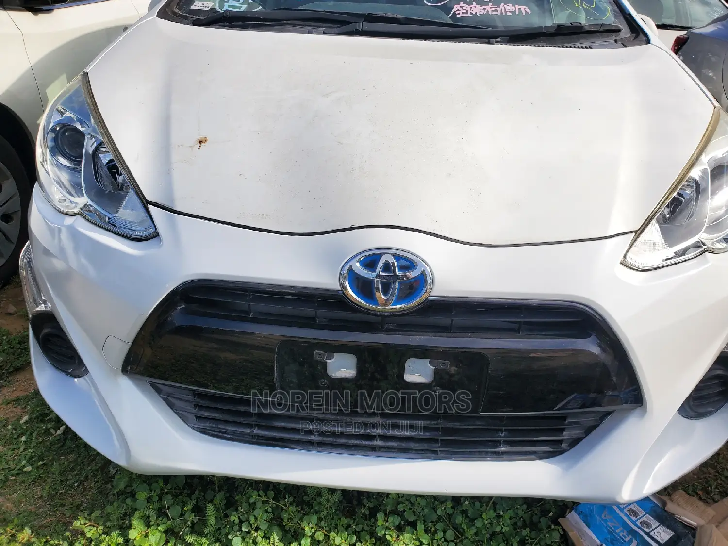 Toyota Aqua 2015 Off White