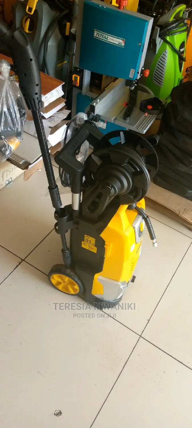 Uyus Carwash Machine