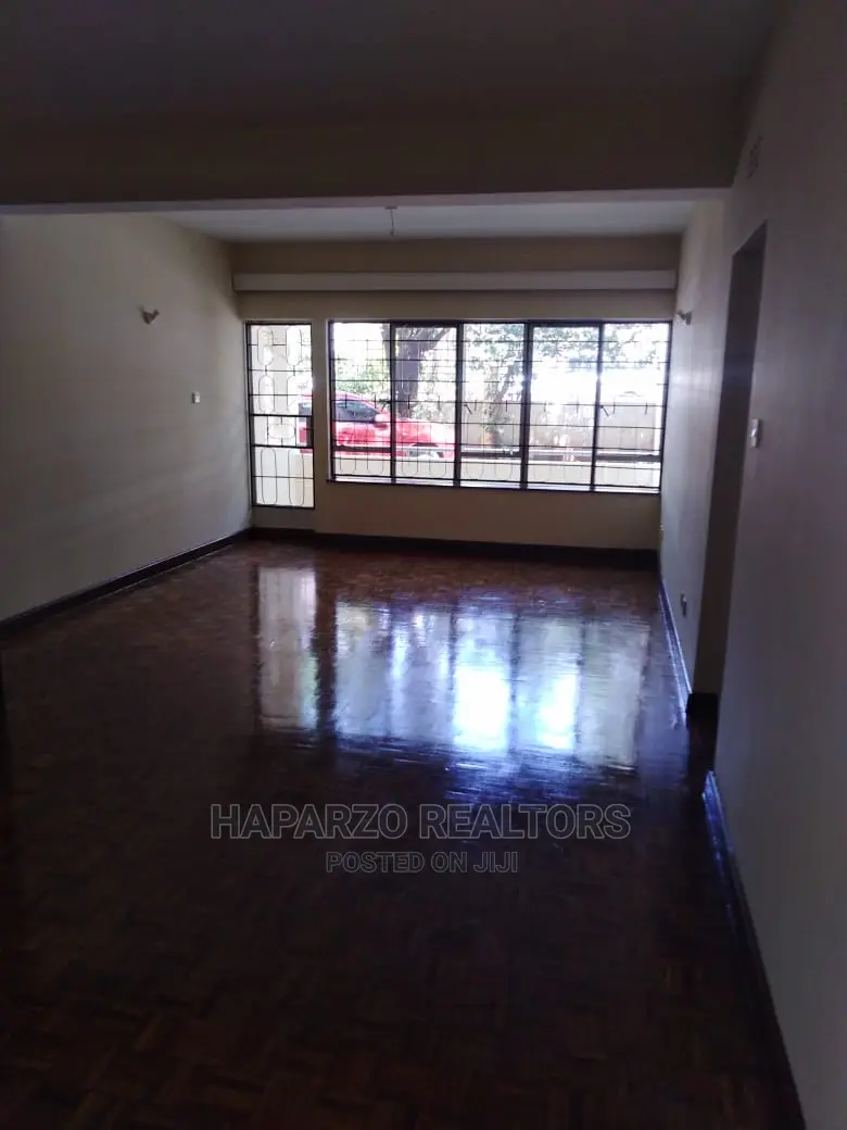 To Let: 3bedroom Commercial Apartment