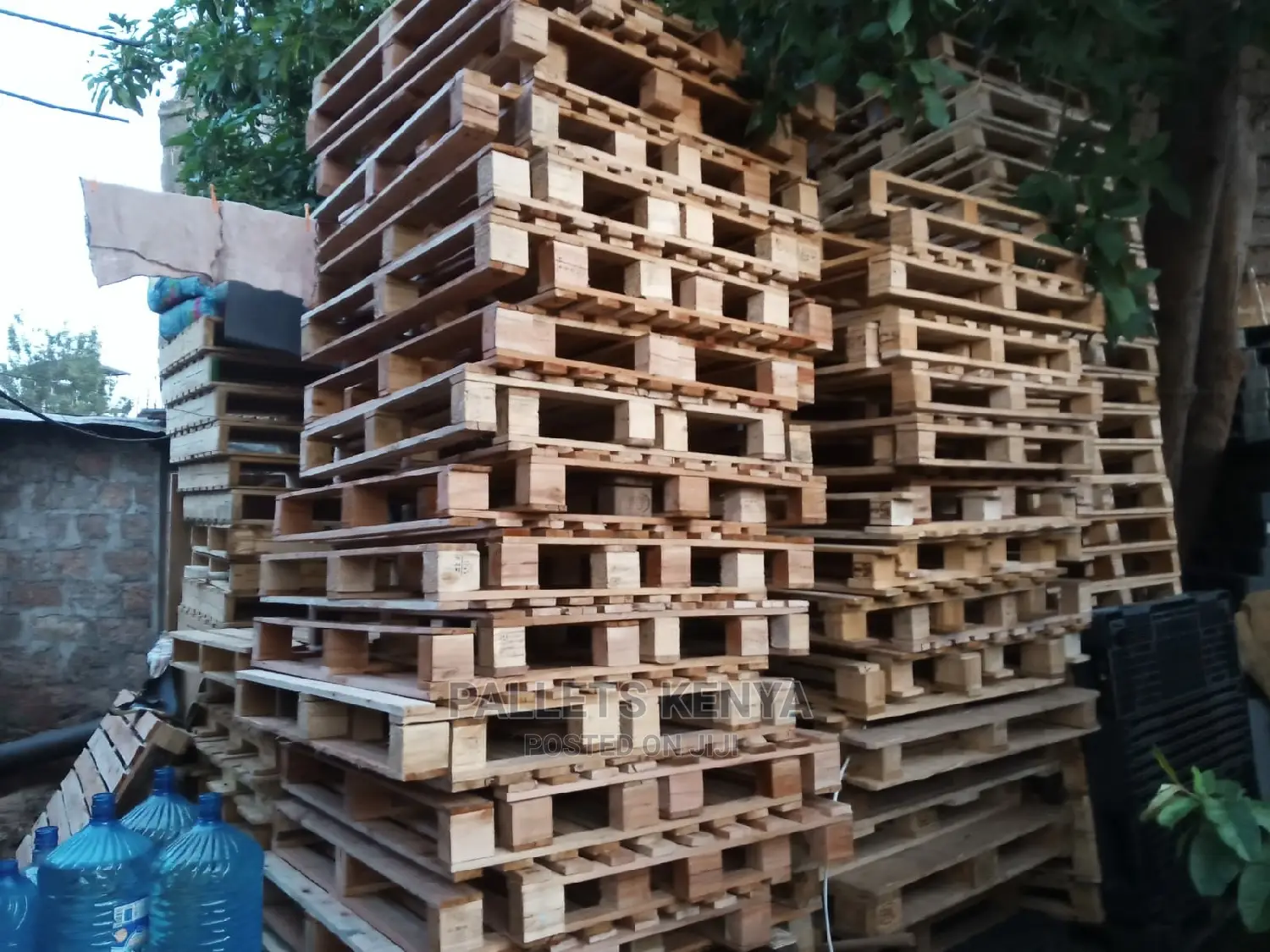 Wood Pallets - HT1