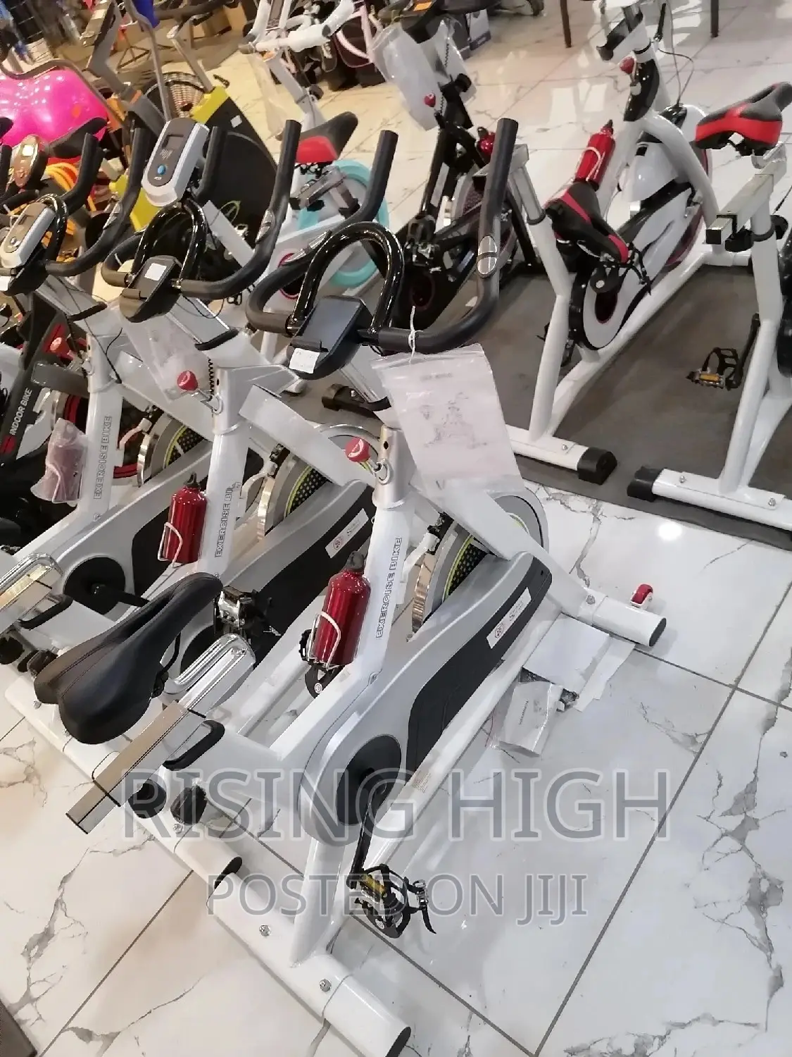 Heavy-Duty Commercial 15kgs Flywheel Spinning Bikes