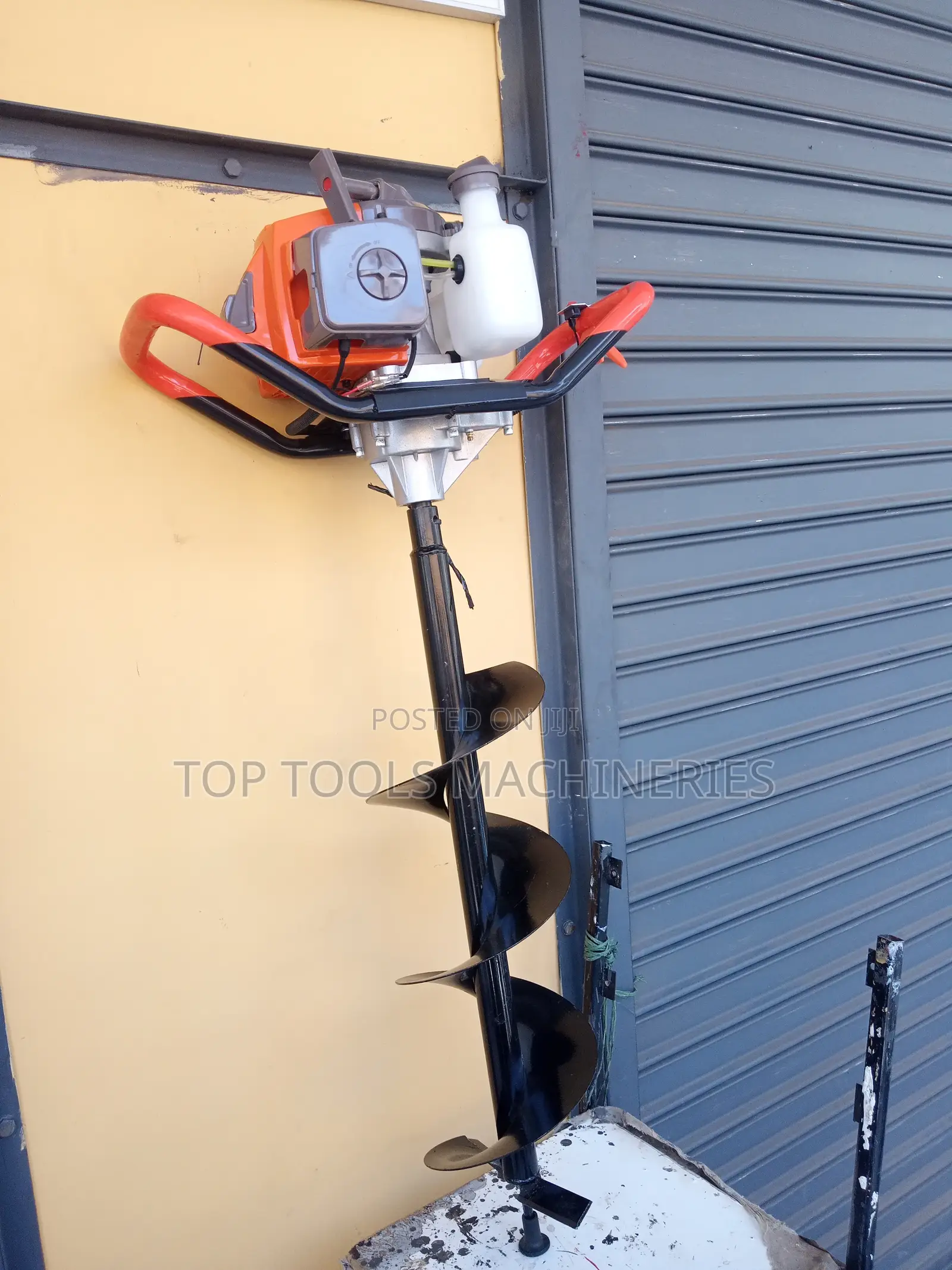 Earth Auger / Ground Drilling Machine