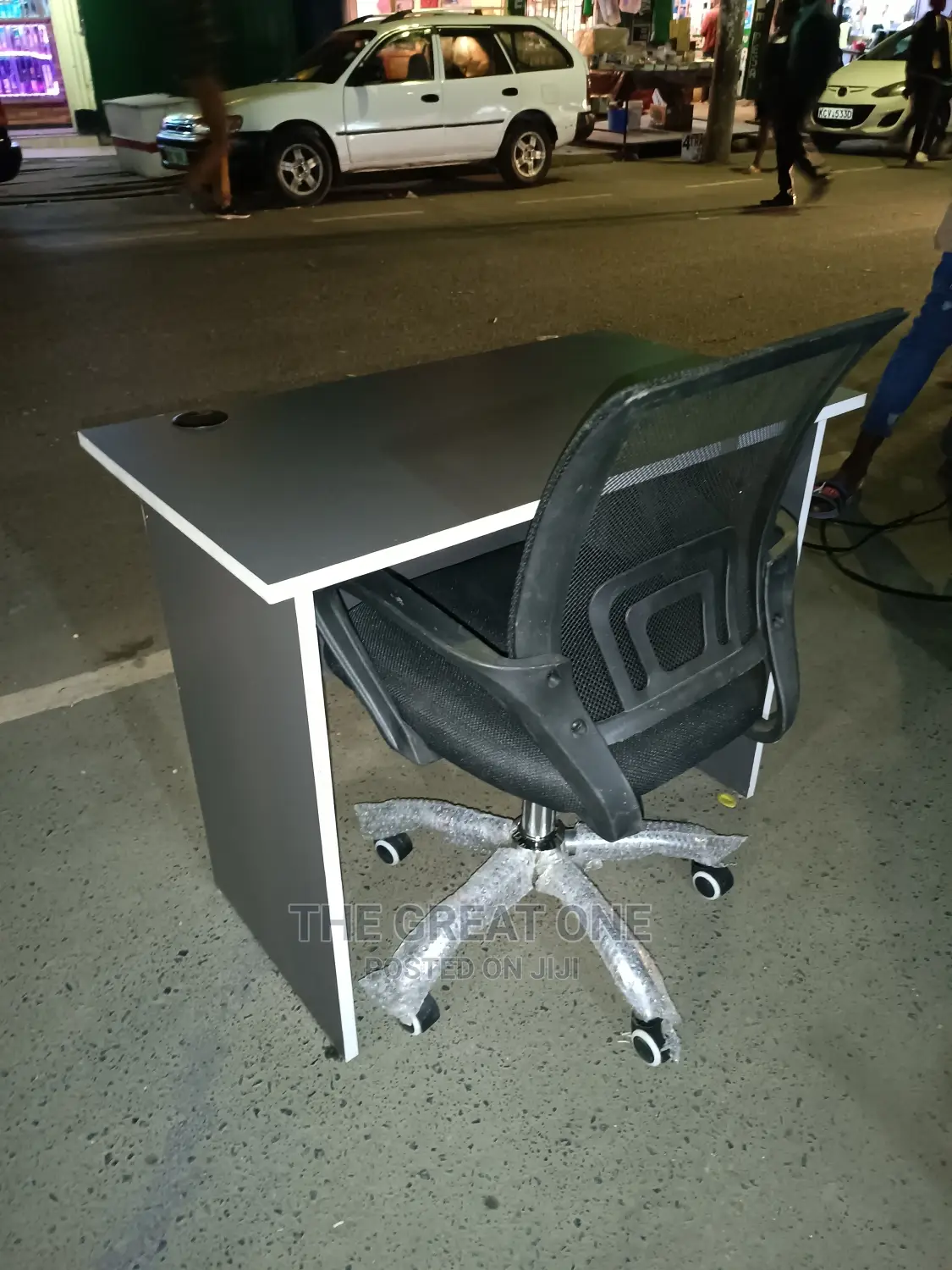 Office Desk Drawerless