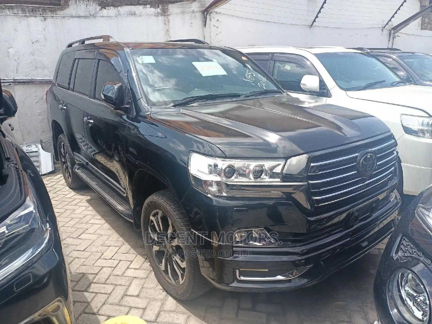 Toyota Land Cruiser 4.6 V8 ZX 2016 Black