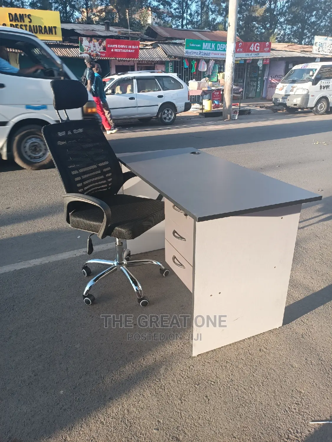 Office Desk+Office Chair