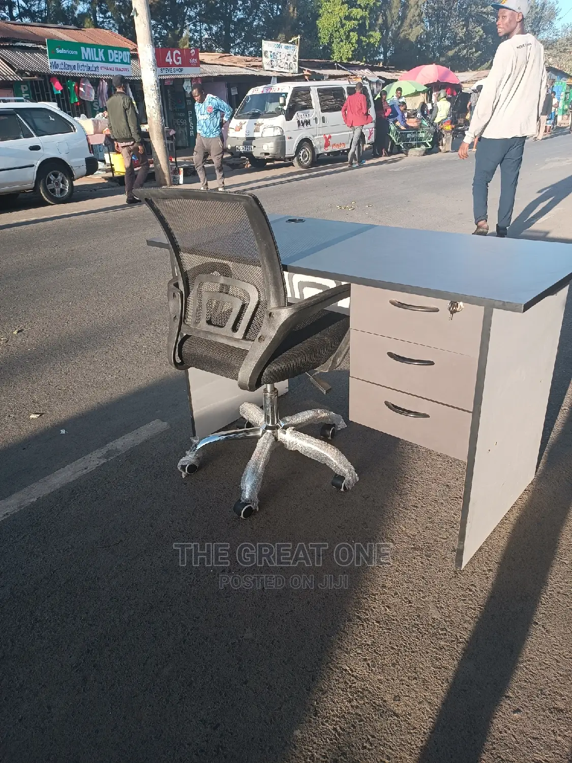 Office Desk+Office Chair