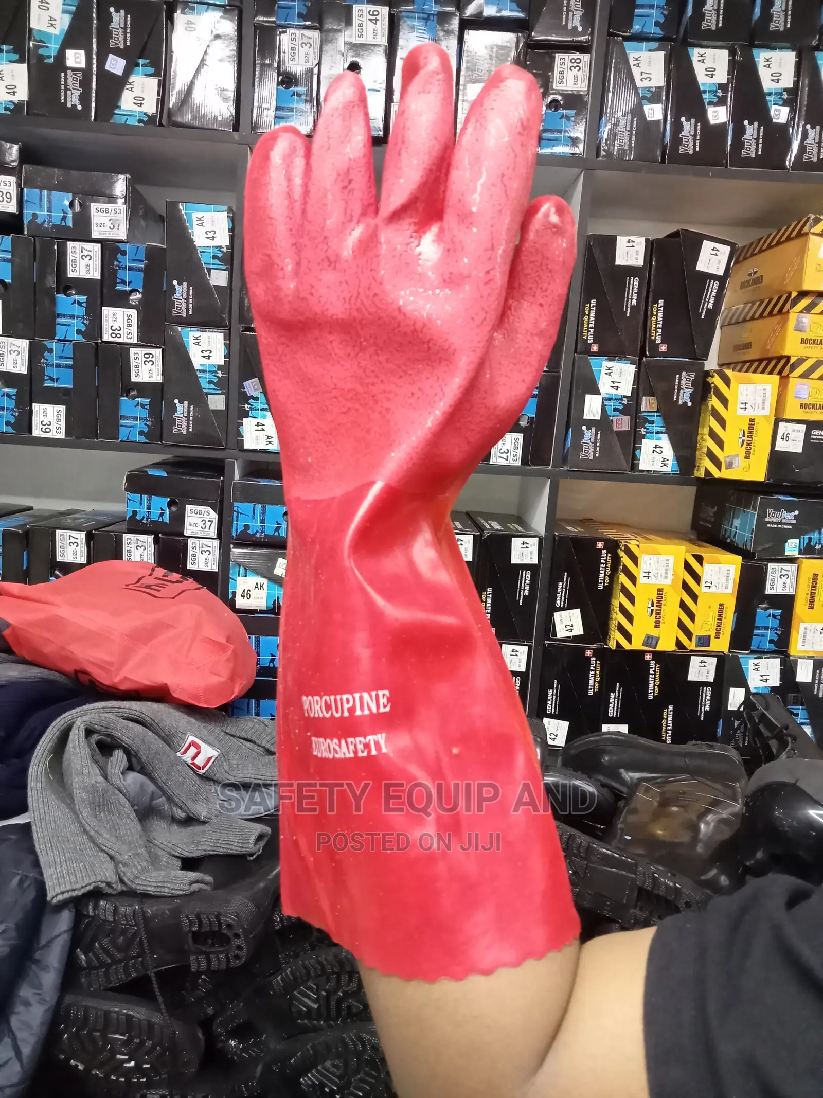 Red Pvc Rubber Groves