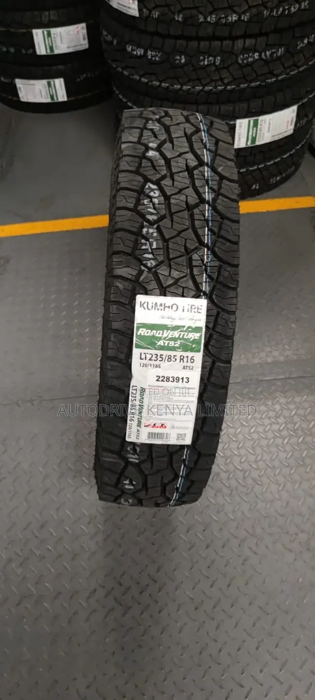 235/85r16 Kumho Tire A/T