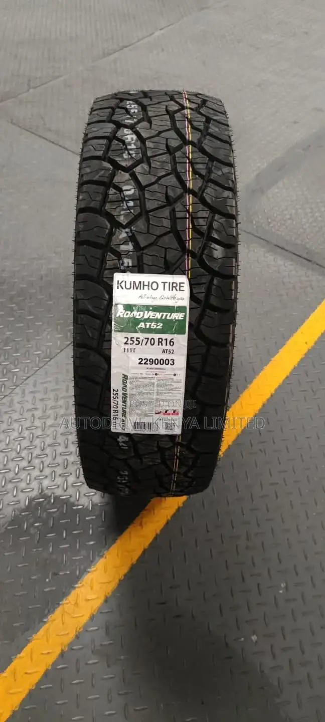 255/70r16 Kumho Tire A/T