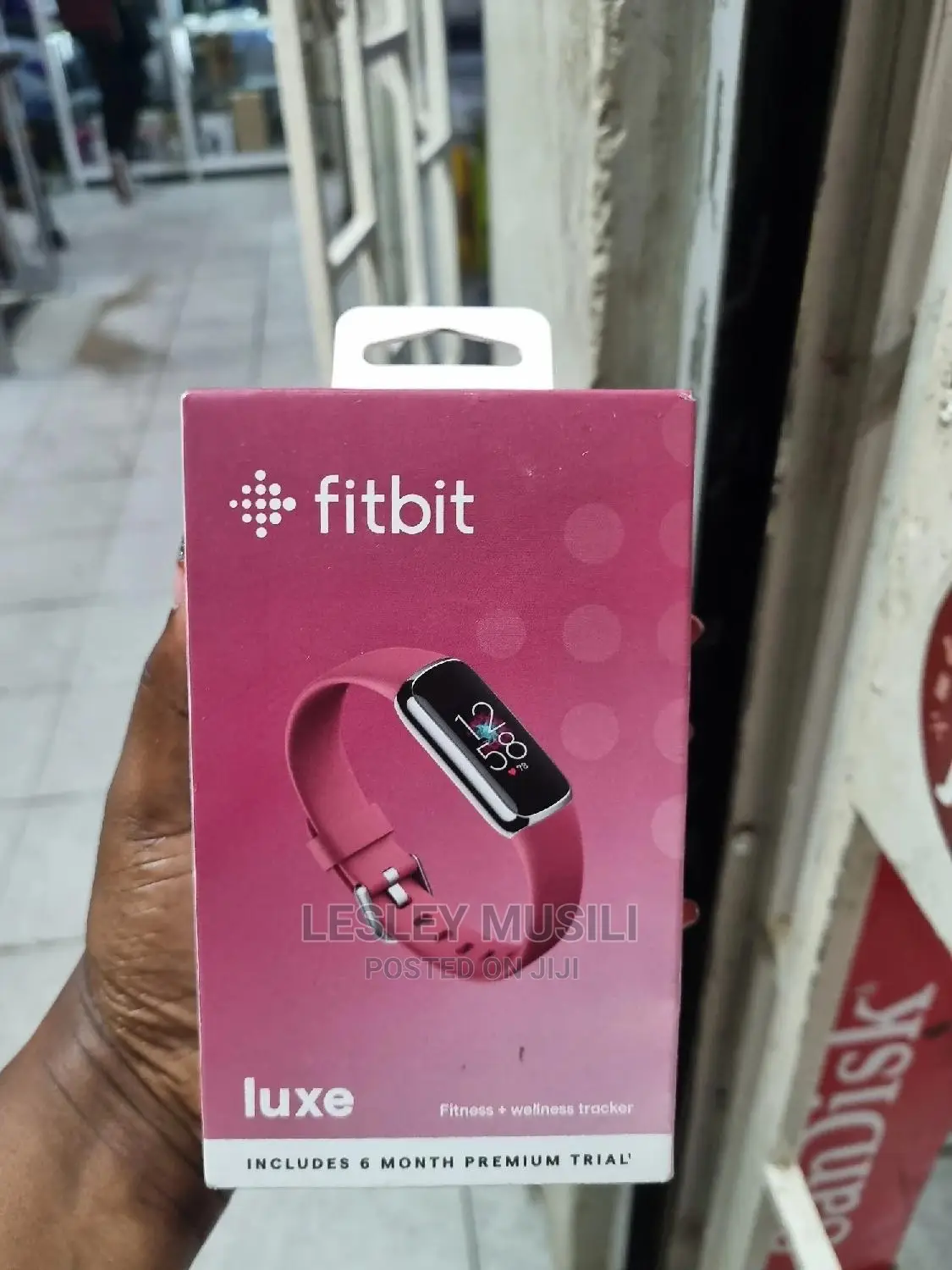 Fitbit Luxe Fitness and Wellness Tracker (Red)