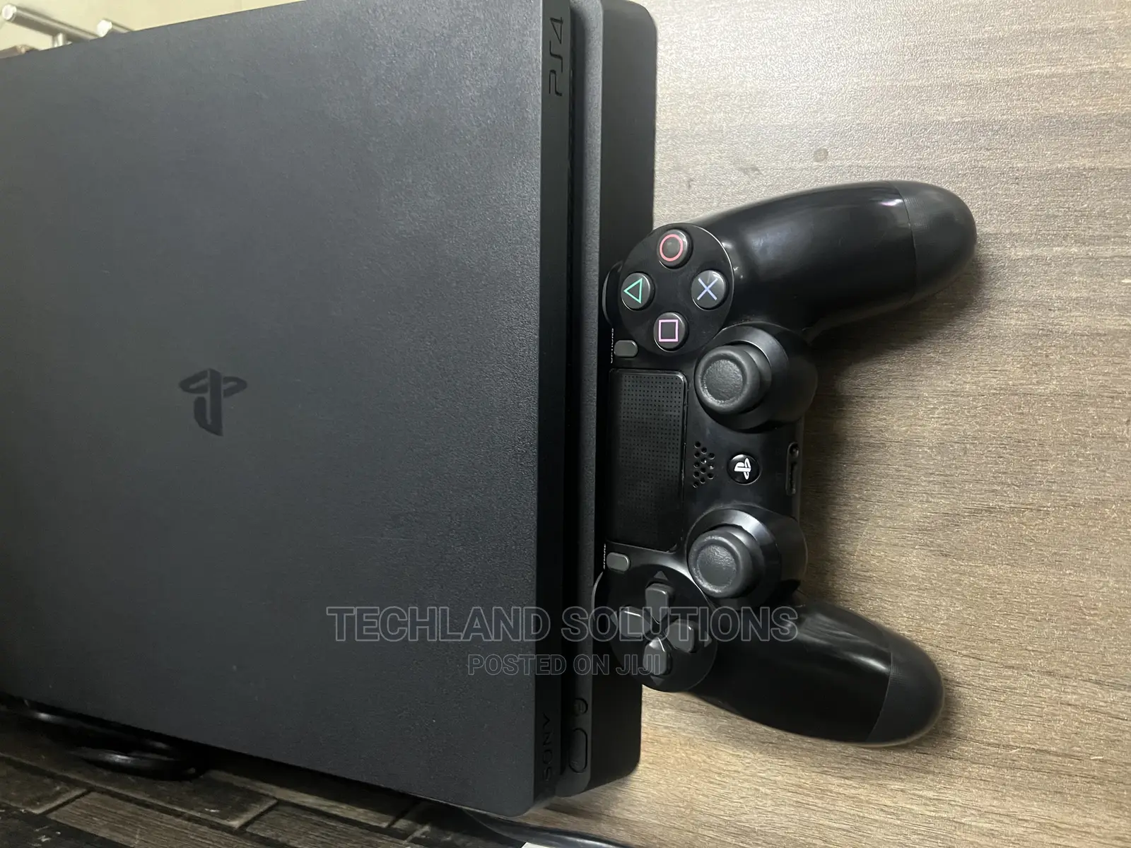 Playstation 4 Slim Preowned