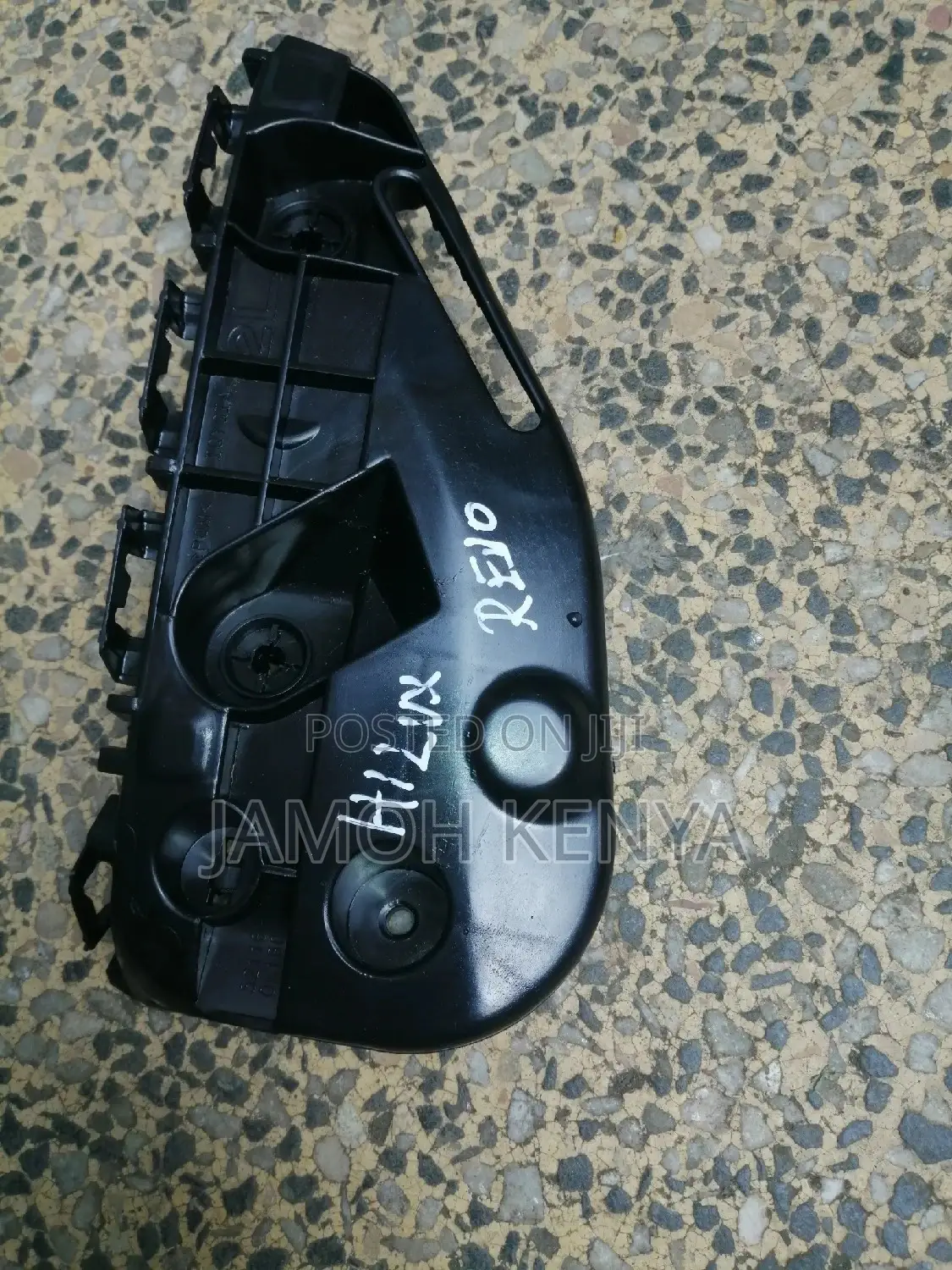 Bumper Bracket, Slide, Retainer Toyota Hilux Revo