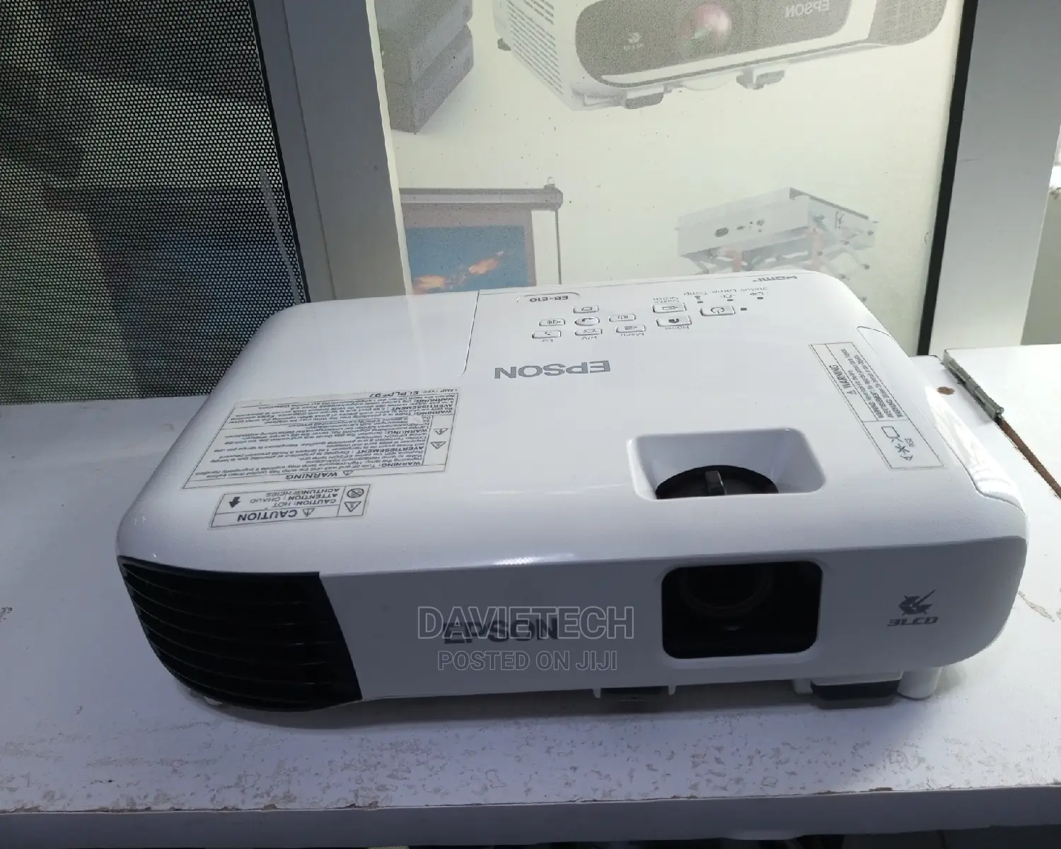 EX UK EPSON Eb E10 Projector for Sale