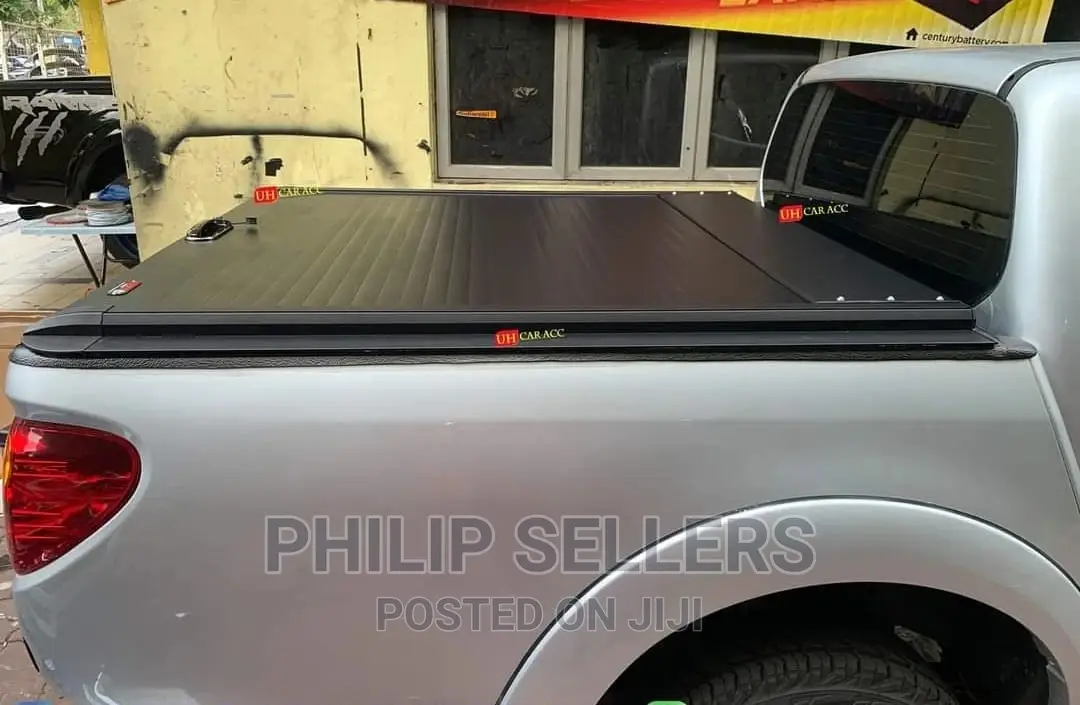 Toyota Hilux Manual Roller Shutter Boot Cover