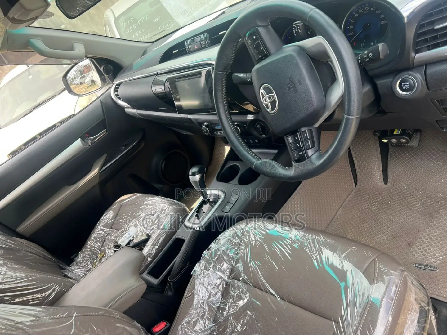 Toyota Hilux 2016 Pearl
