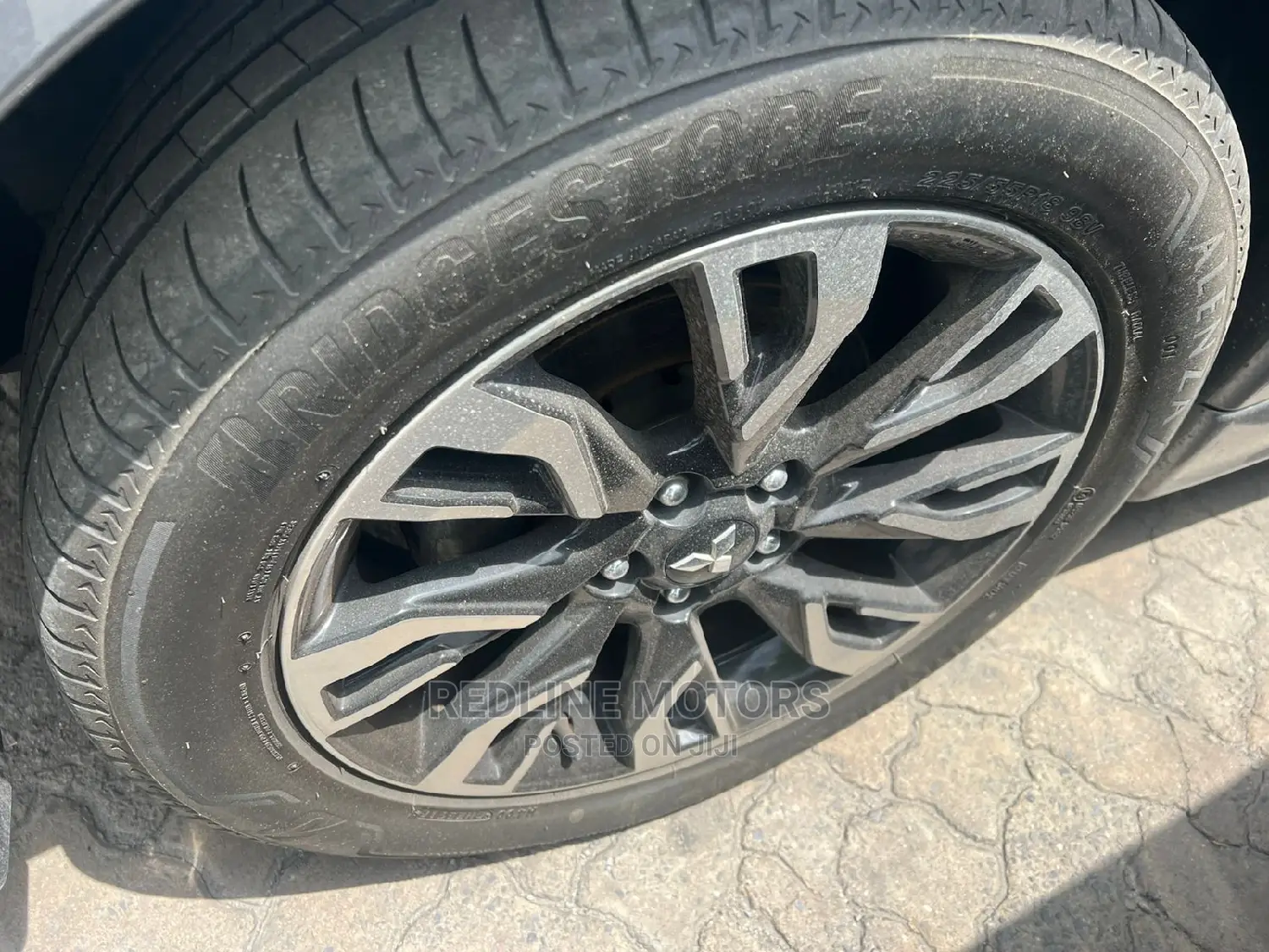 Mitsubishi Outlander 2016 Gray