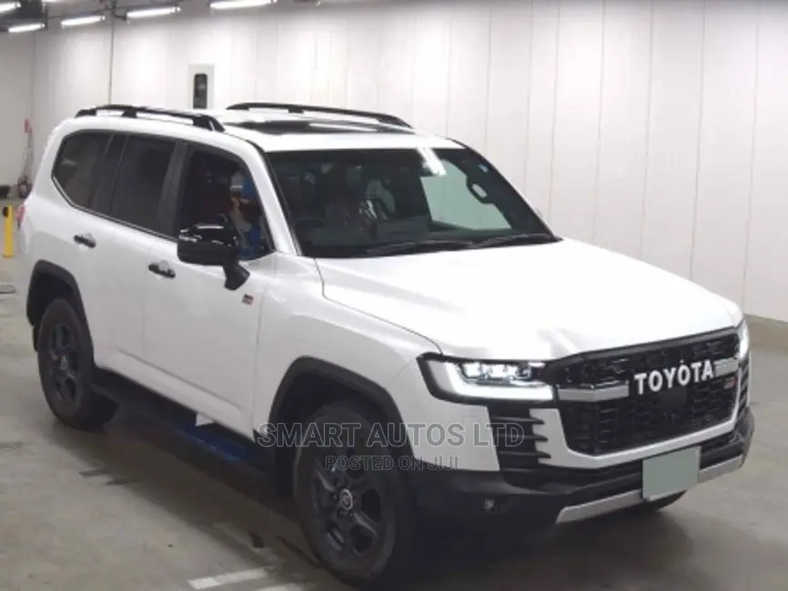 New Toyota Land Cruiser 2022 Pearl