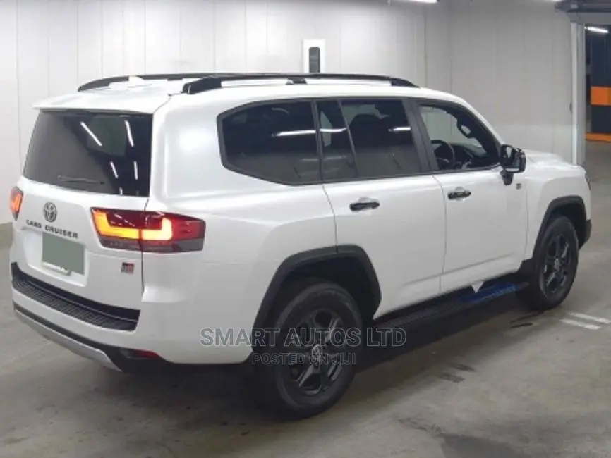 New Toyota Land Cruiser 2022 Pearl