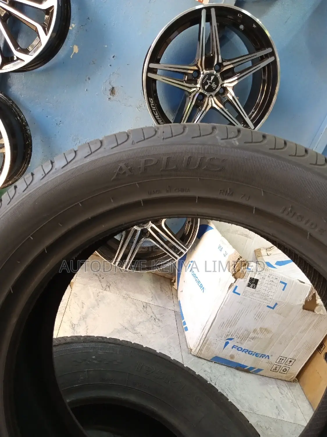 225/50r17 Aplus Tyre
