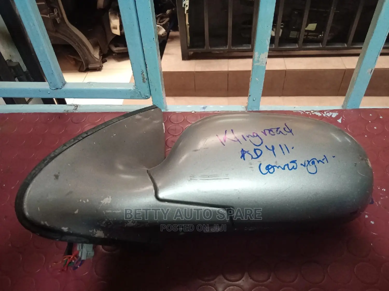 Wingroad (Y11) Side Mirror