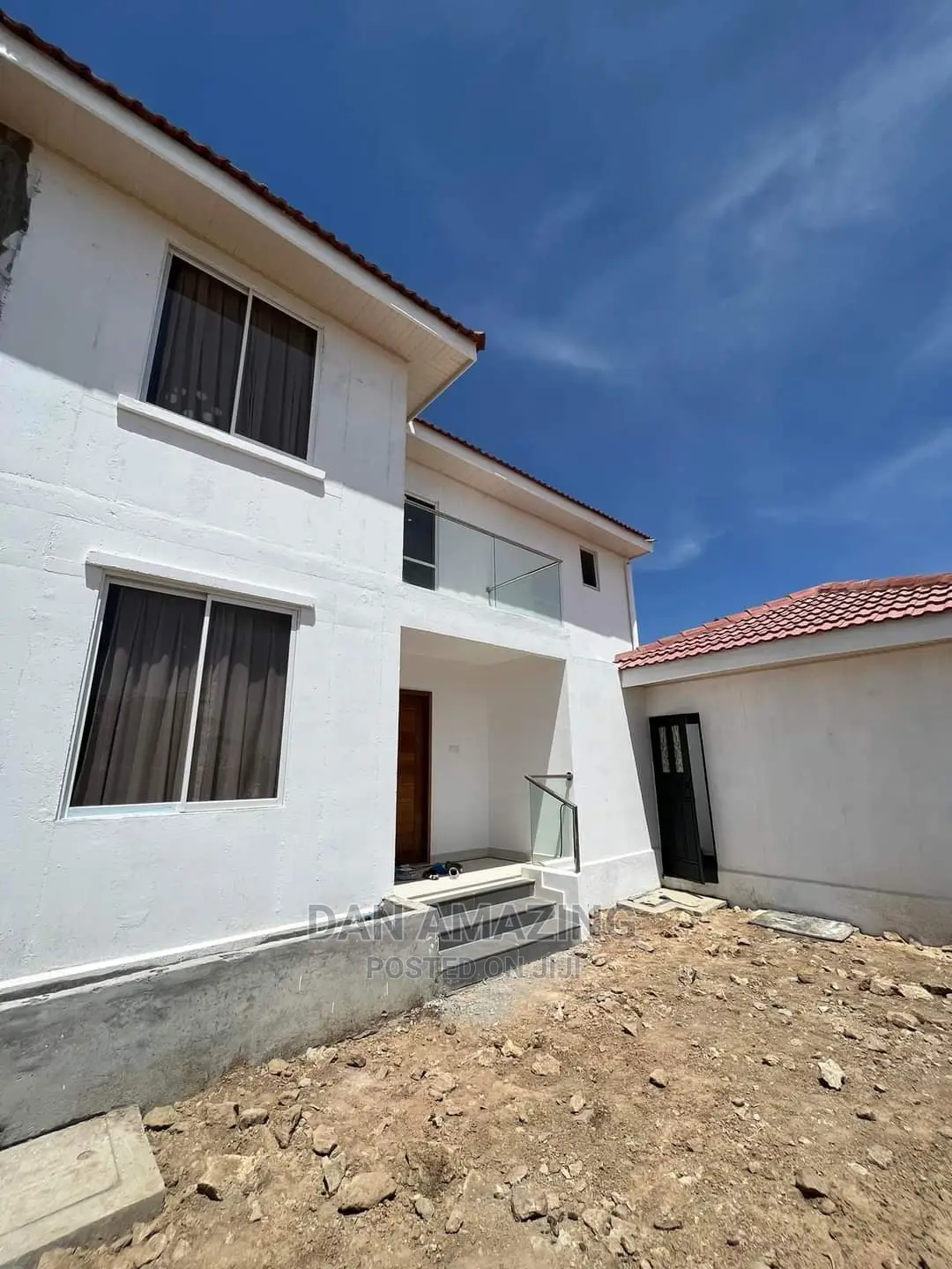 4bdrm Townhouse/Terrace in Gataka for sale