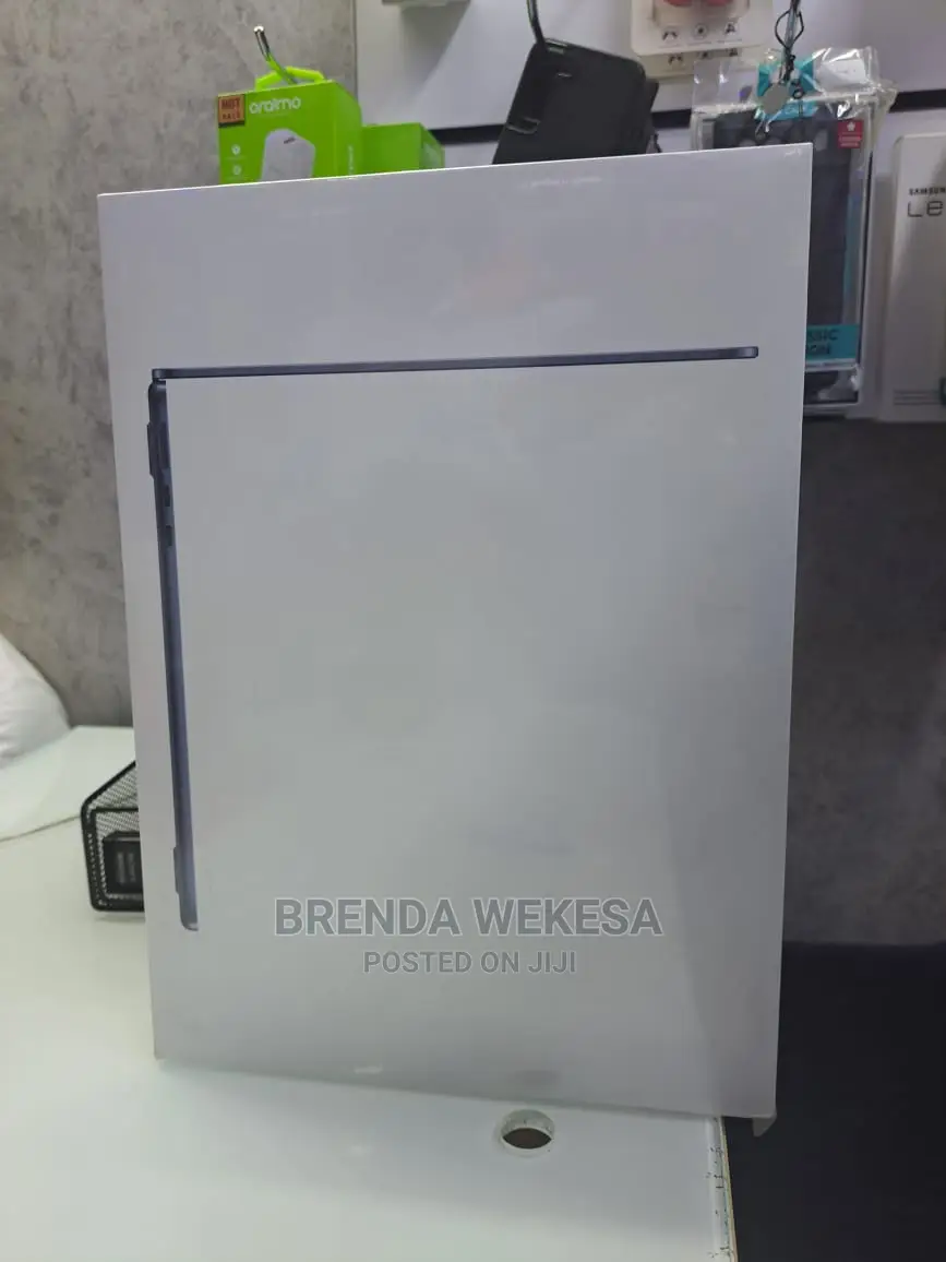New Laptop Apple MacBook Air 8GB SSD 256GB