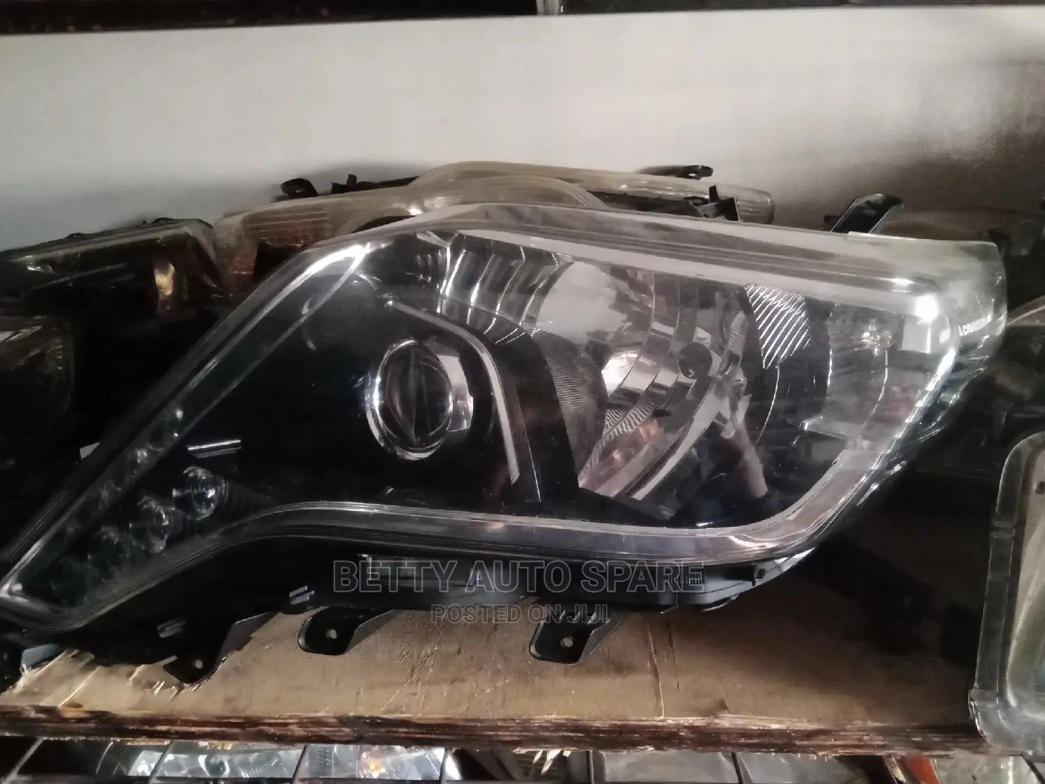 Prado 150 Headlight Xenon Teardrop