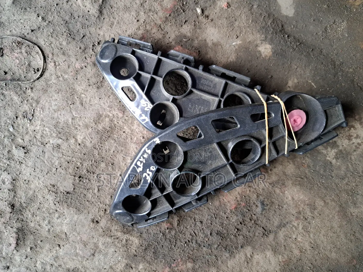 Bumper Slide Lexus 350