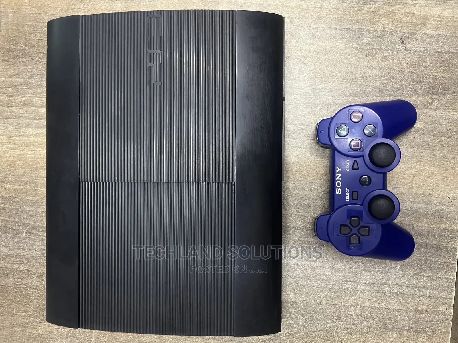 Chipped Ps3