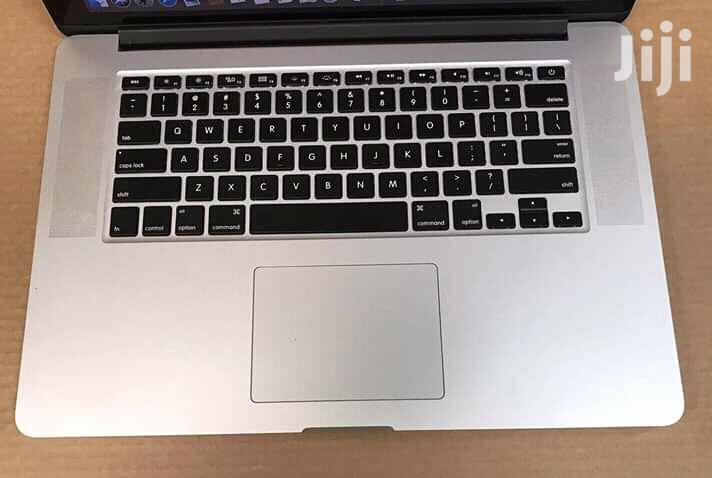 Laptop Apple MacBook Pro 4GB Intel Core i5 HDD 500GB