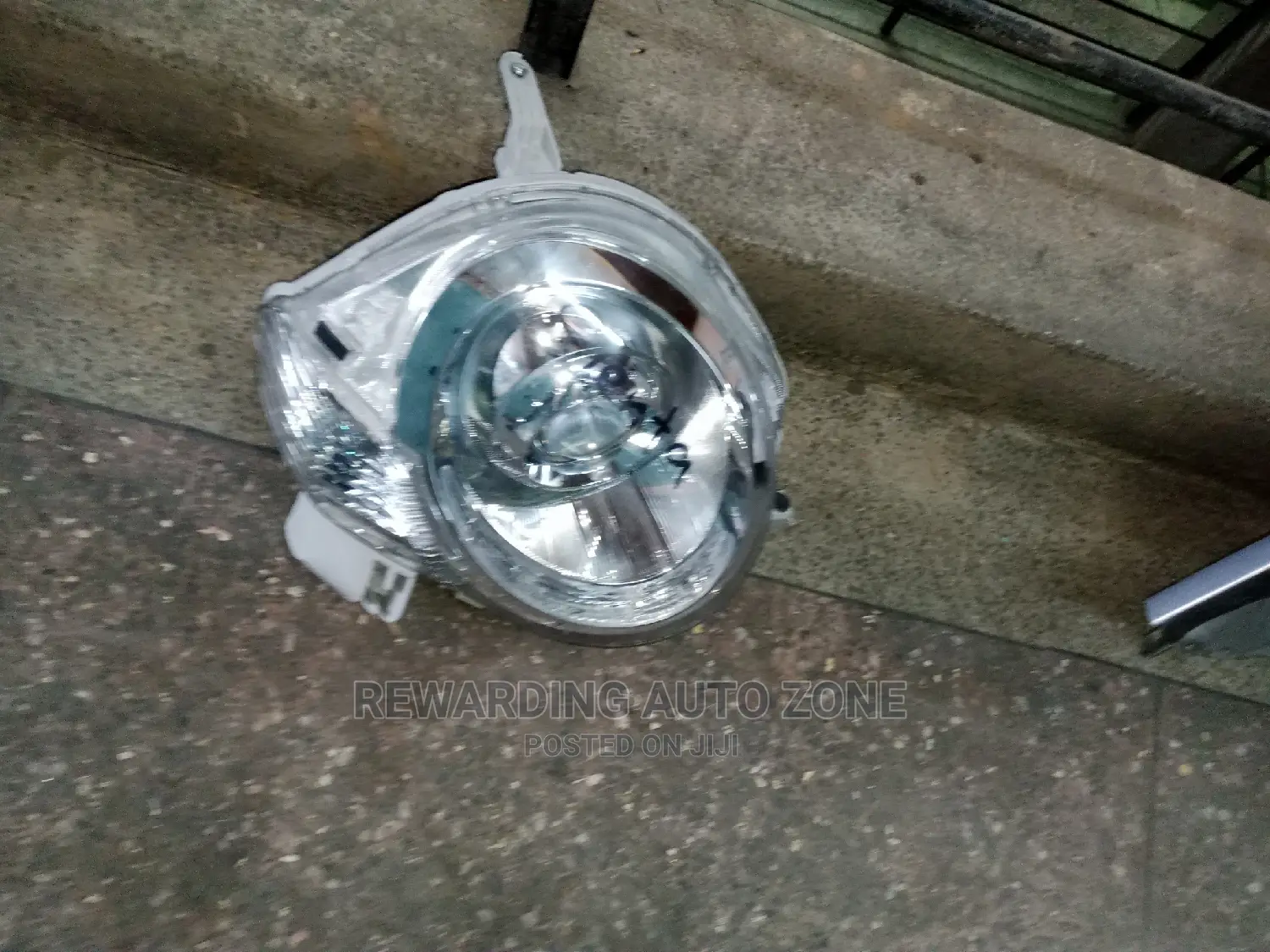 Sienta 2012 Headlight With Forcase.