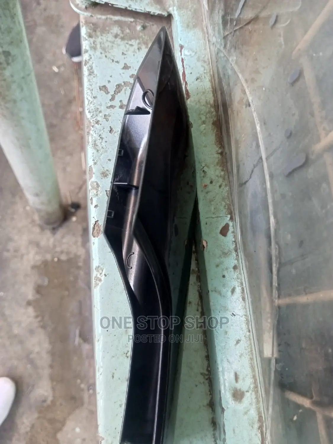 RAV4 Old Model Roof Rail End Covers