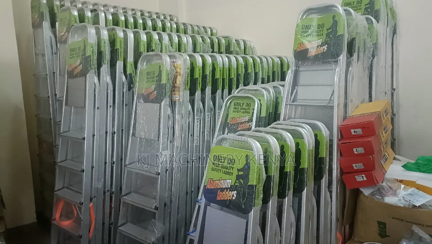 EN131 Approved Aluminium,Fibre And Stell Ladders For Sale