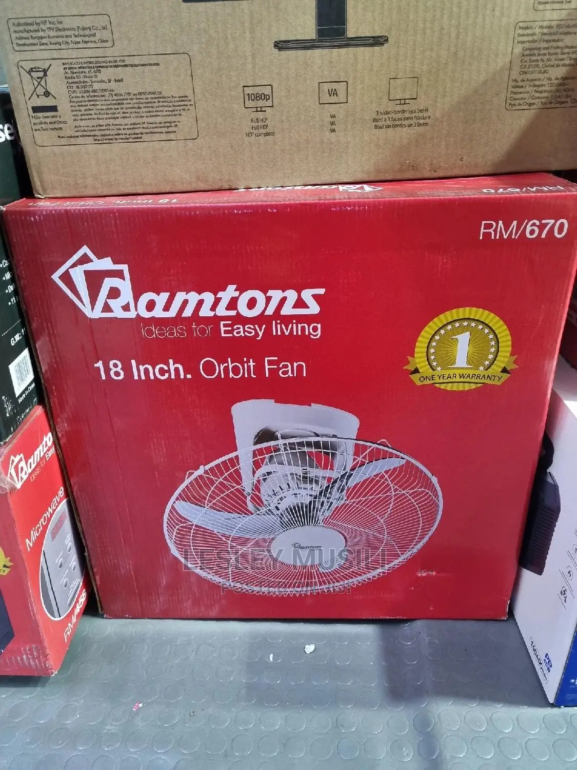 Ramtons RM/670 Ramtons18 Inch + Orbit Fan