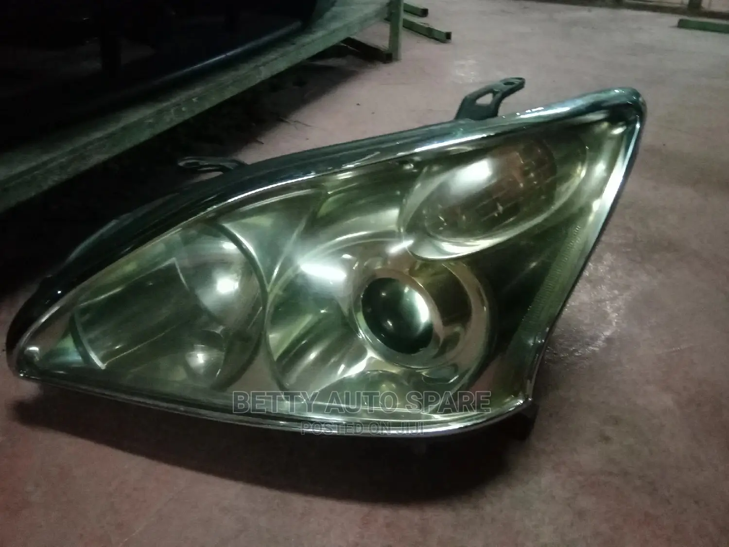 Harrier 240 Headlight