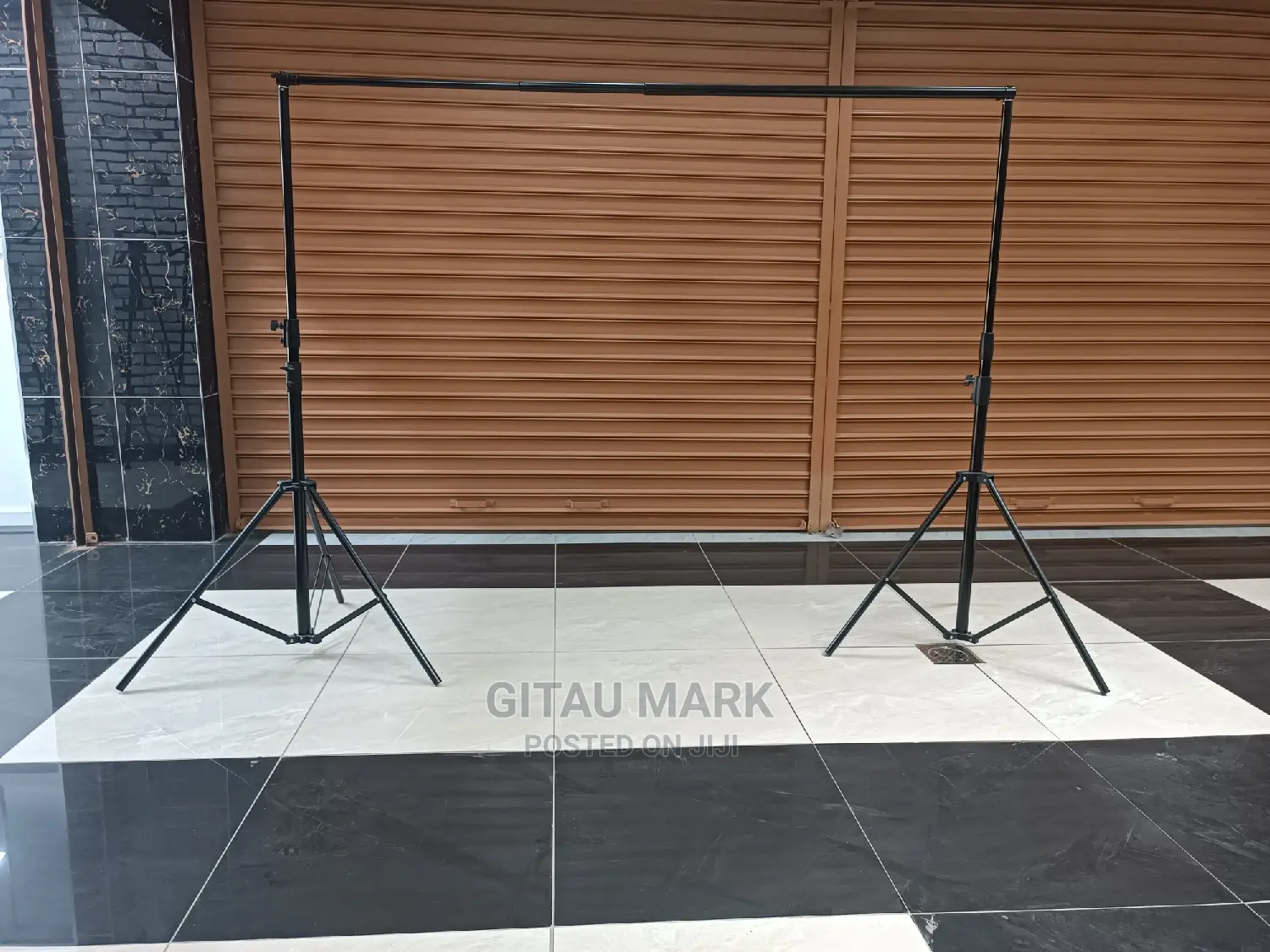 Backdrop Stands ( 2 Heavy-Duty Stands and Crossbar)