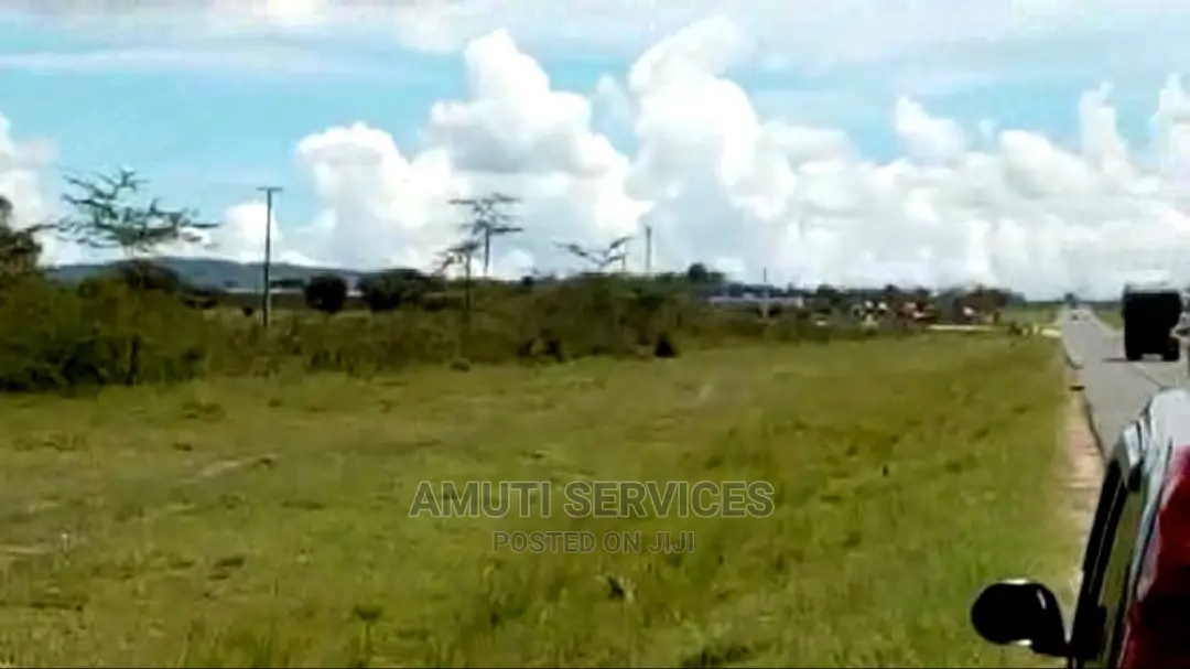 Maanzoni: 5 Acres Commercial