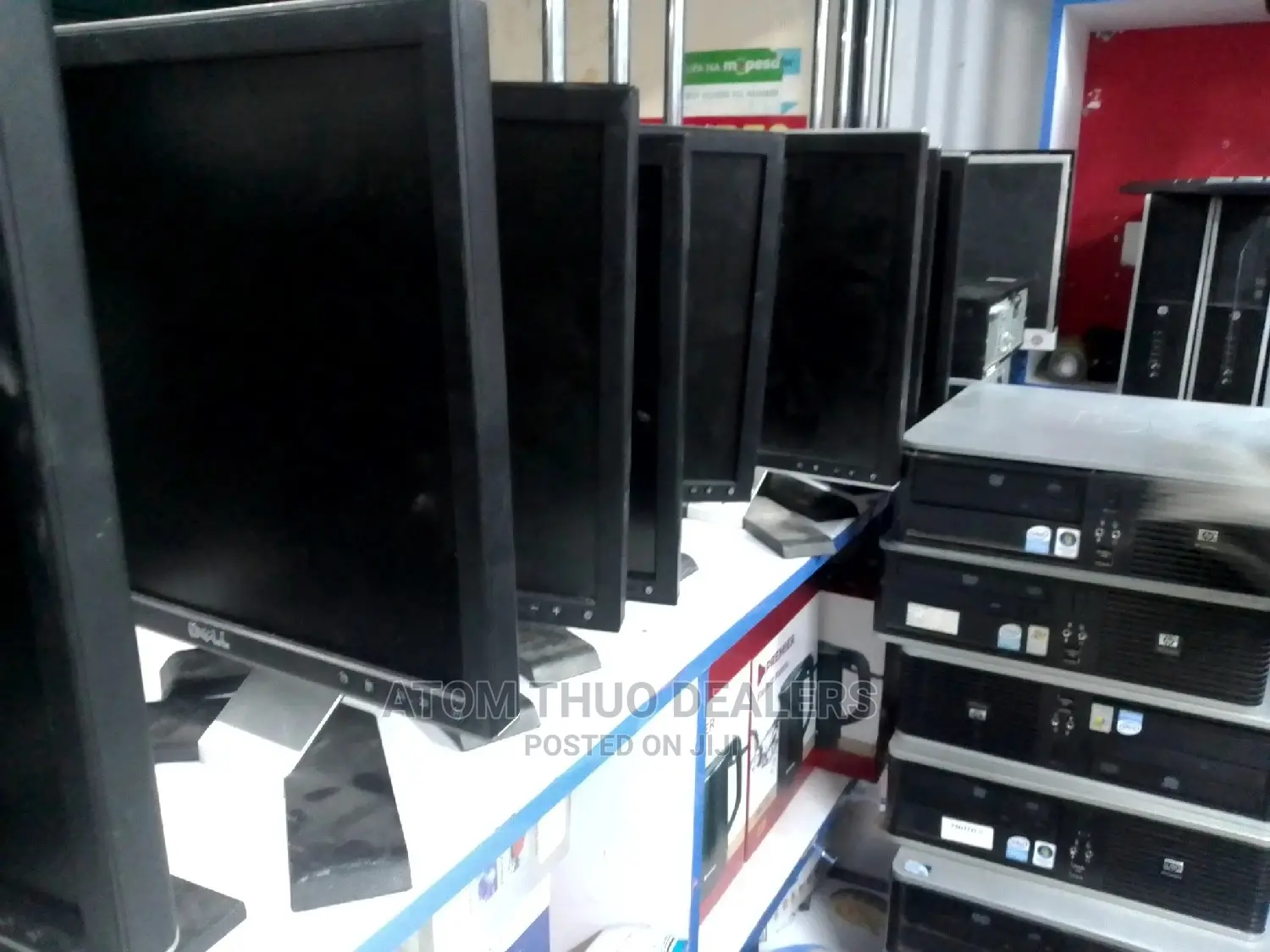 17 Inches Computer Monitors
