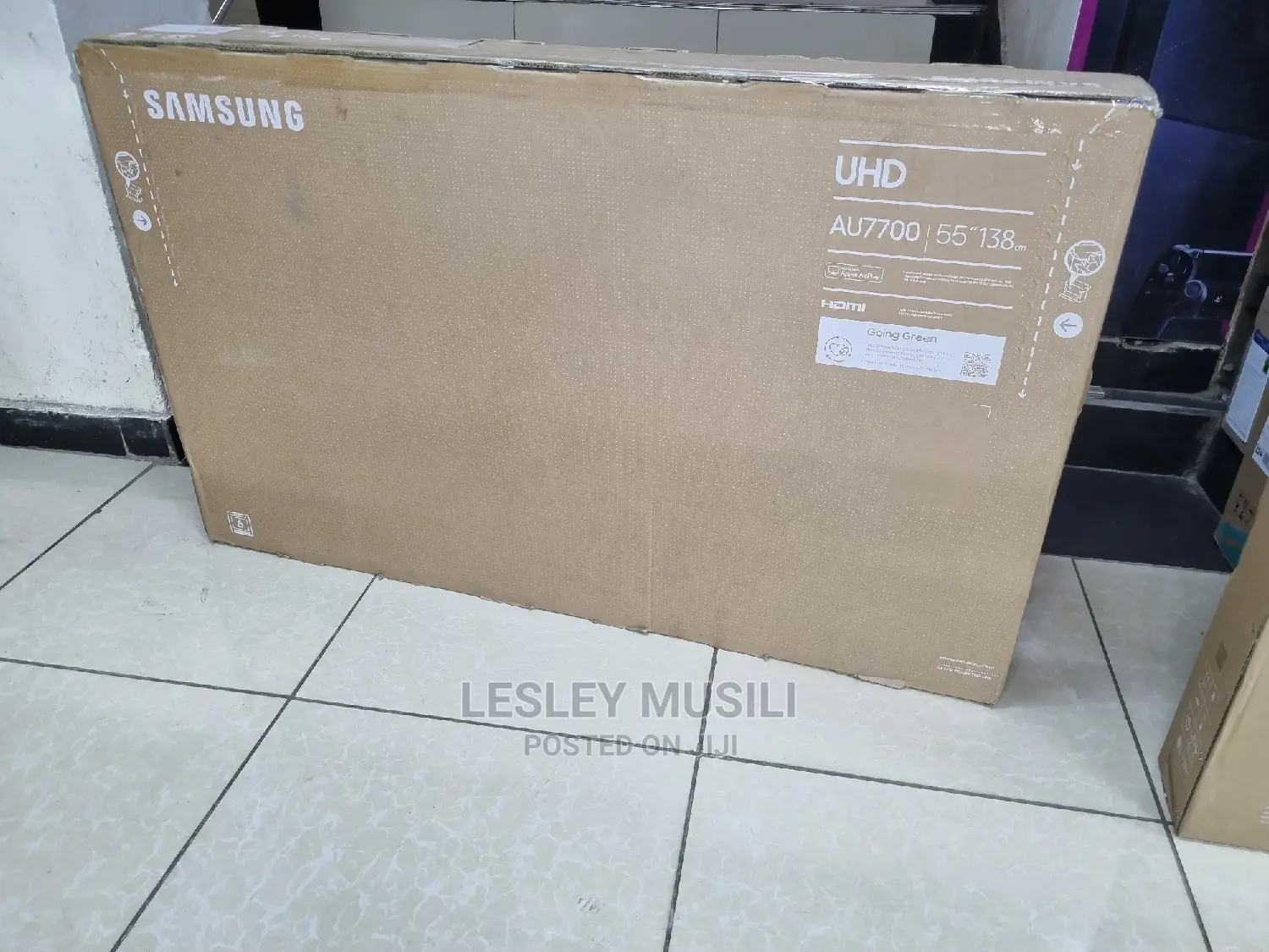 Samsung Crystal 55AU7700 55-Inch Ultra HD Smart LED TV