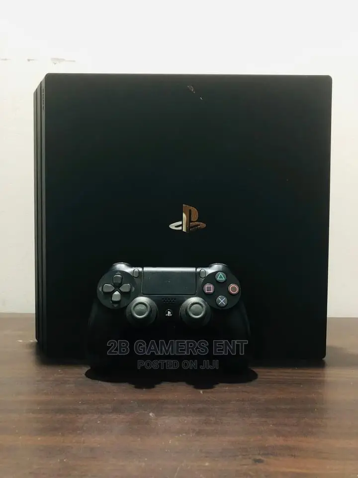 Ps4 Pro, 1 Free Cd
