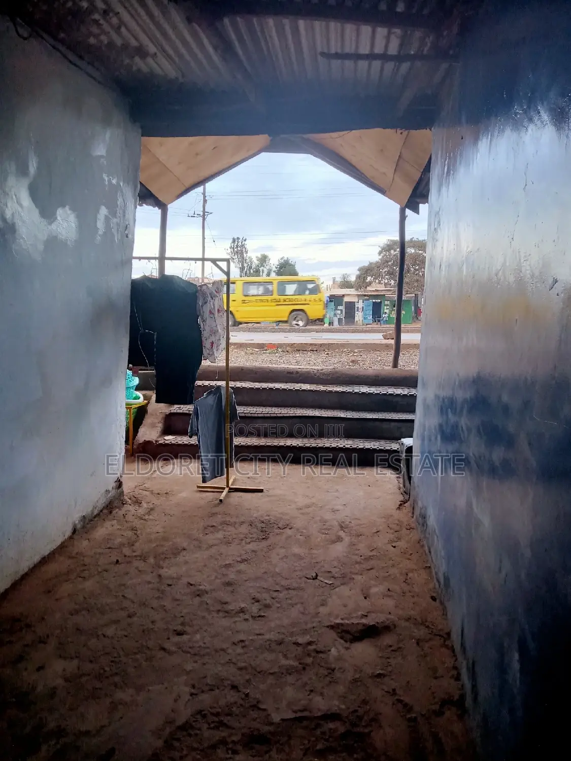 1/4 Plot Near Khetias Touching Tarmac