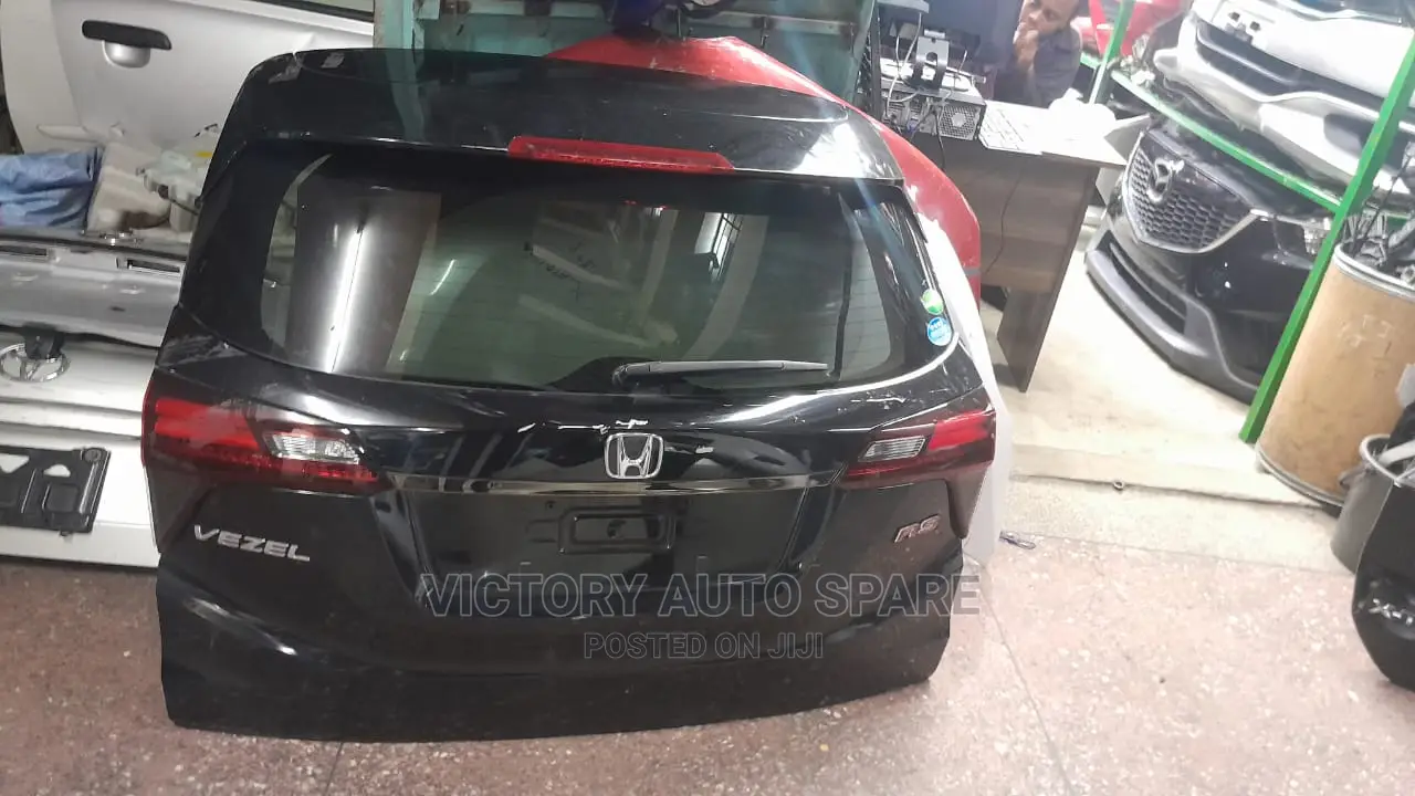 Honda Vezel Boot