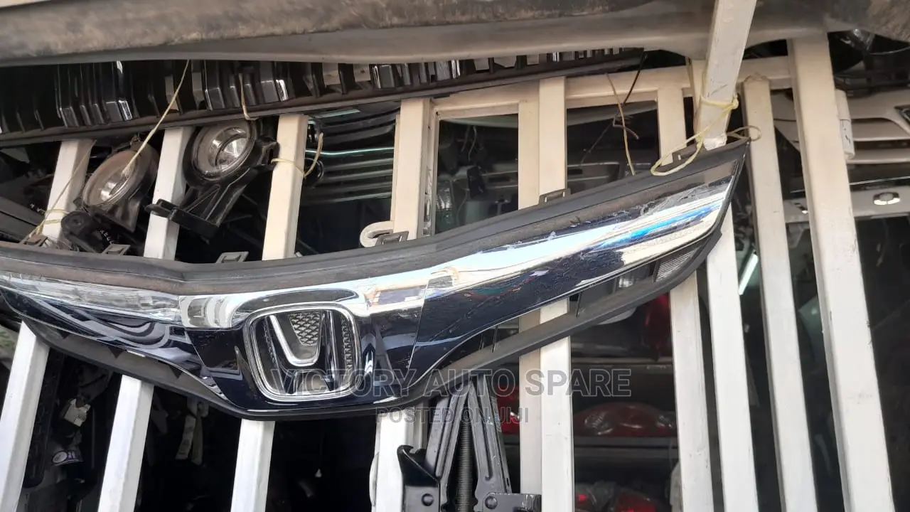 Honda Fit Shuttle Grill