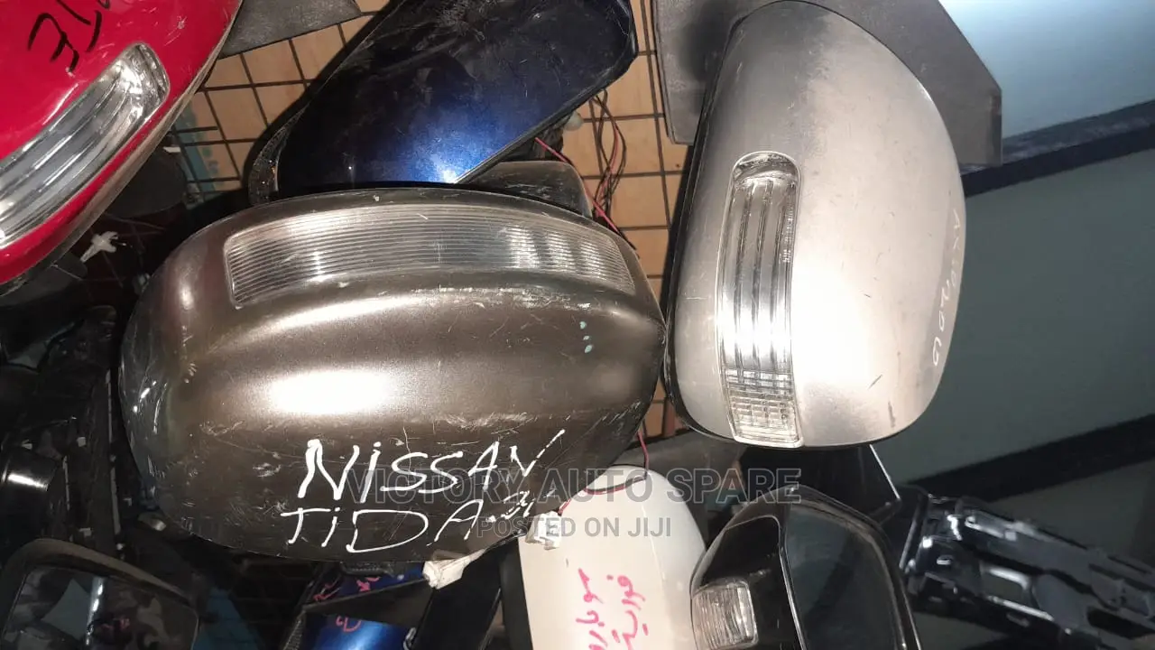 Nissan Tiida Side Mirror